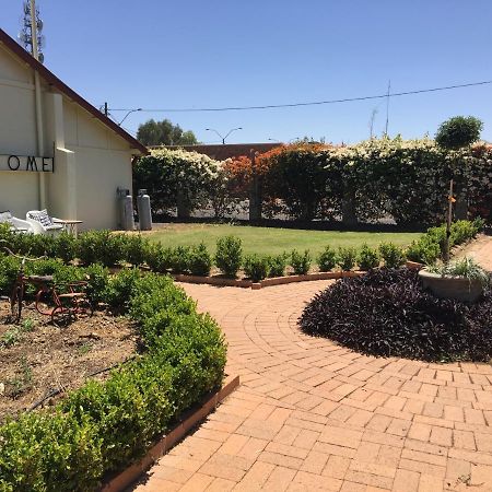 Club Boutique Hotel Cunnamulla Exterior foto
